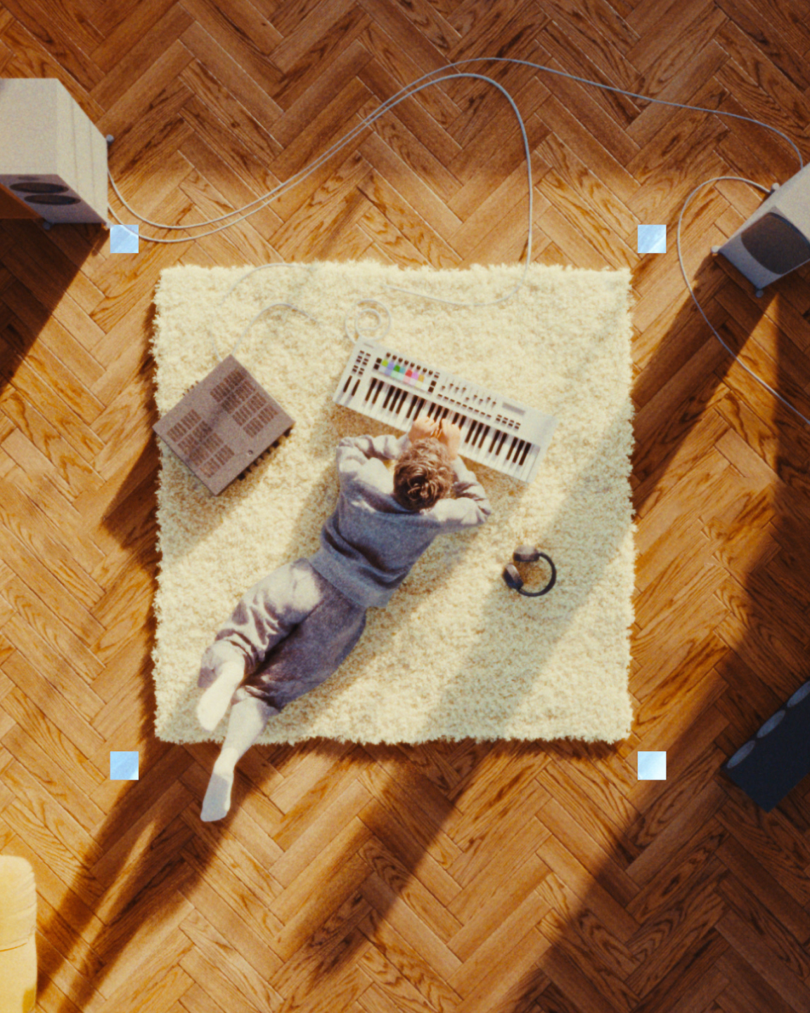 01 SANDISK_top_view_creative